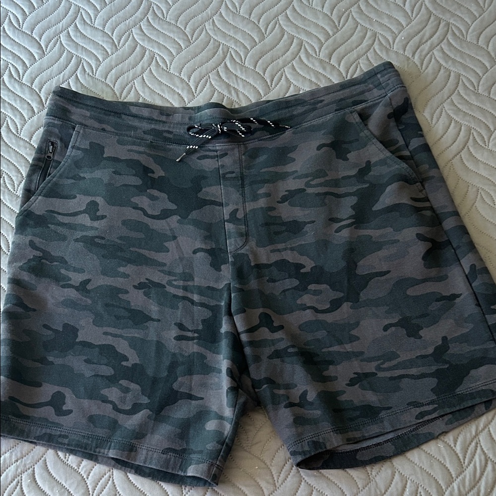 GAP Black/Gray Camo Board Shorts